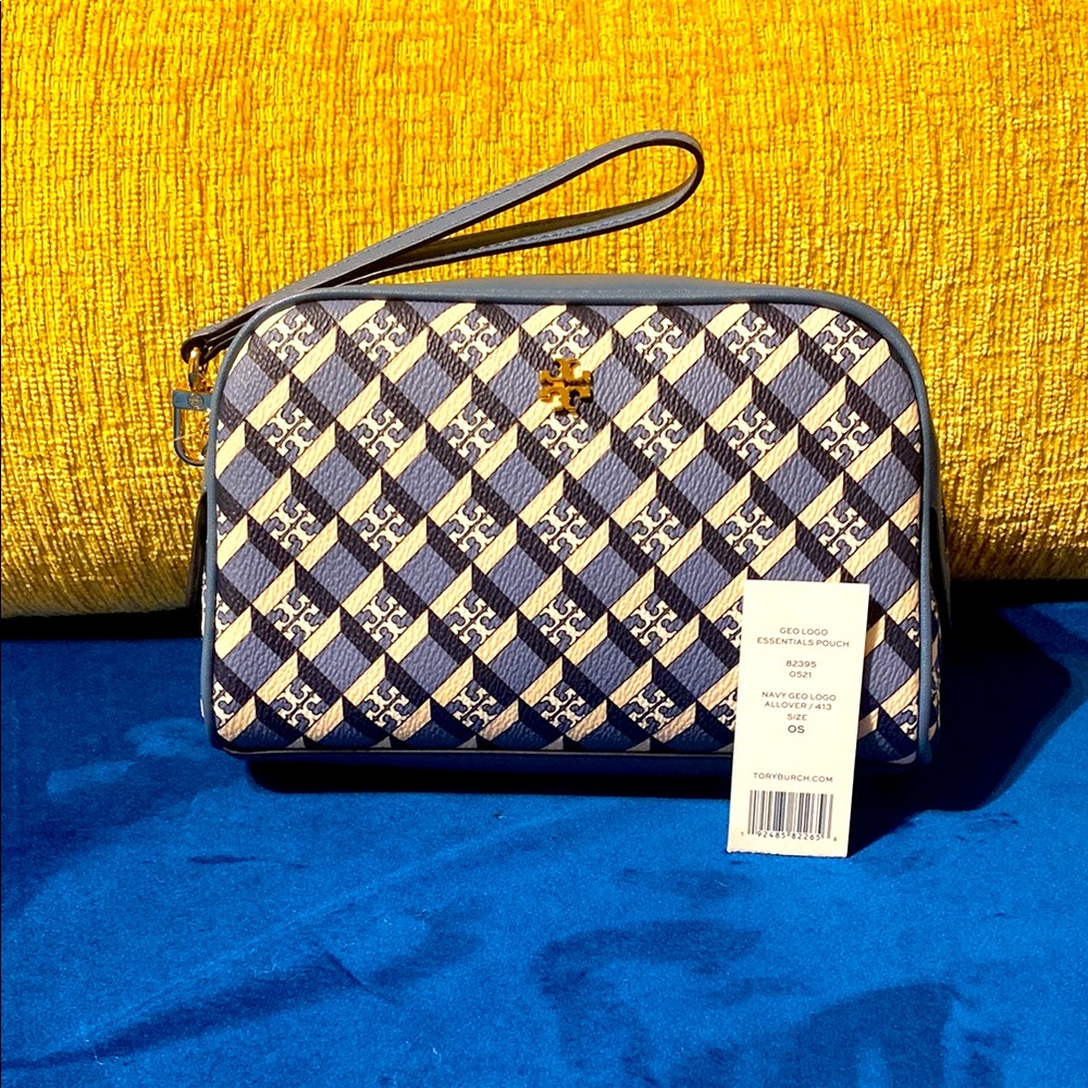 NWT Tory Burch Geo Logo Essentials Pouch